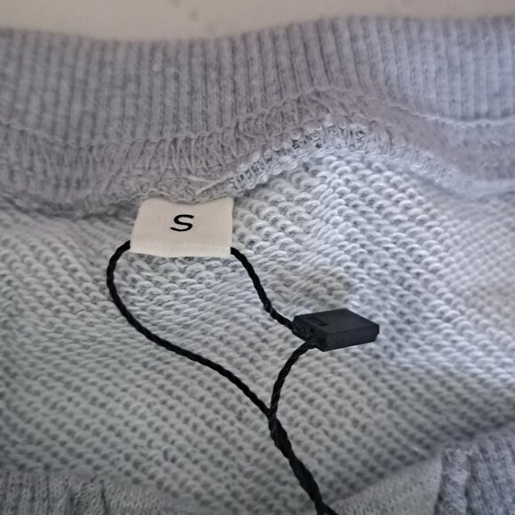 CTU Cropped Pullover Sweatshirt Long Sleeve Crewneck, pull on hem Small NWT - Picture 12 of 16